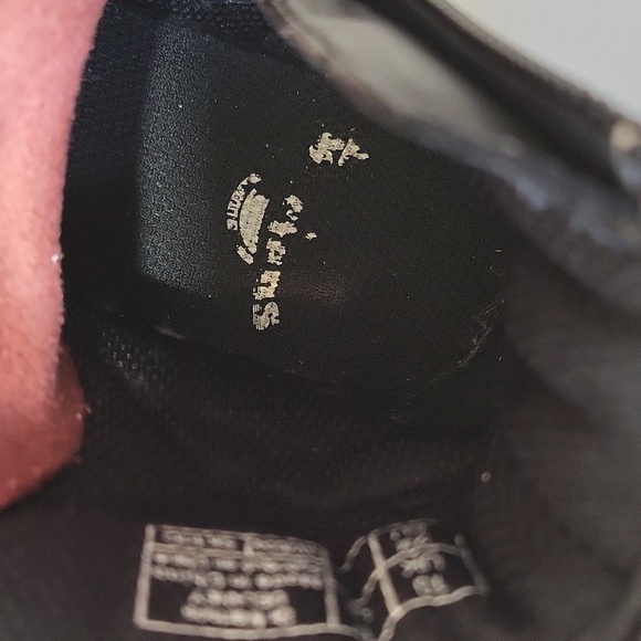 Dr. Martens Burgundy Delaney Boots Youth Size 11 - Picture 8 of 8